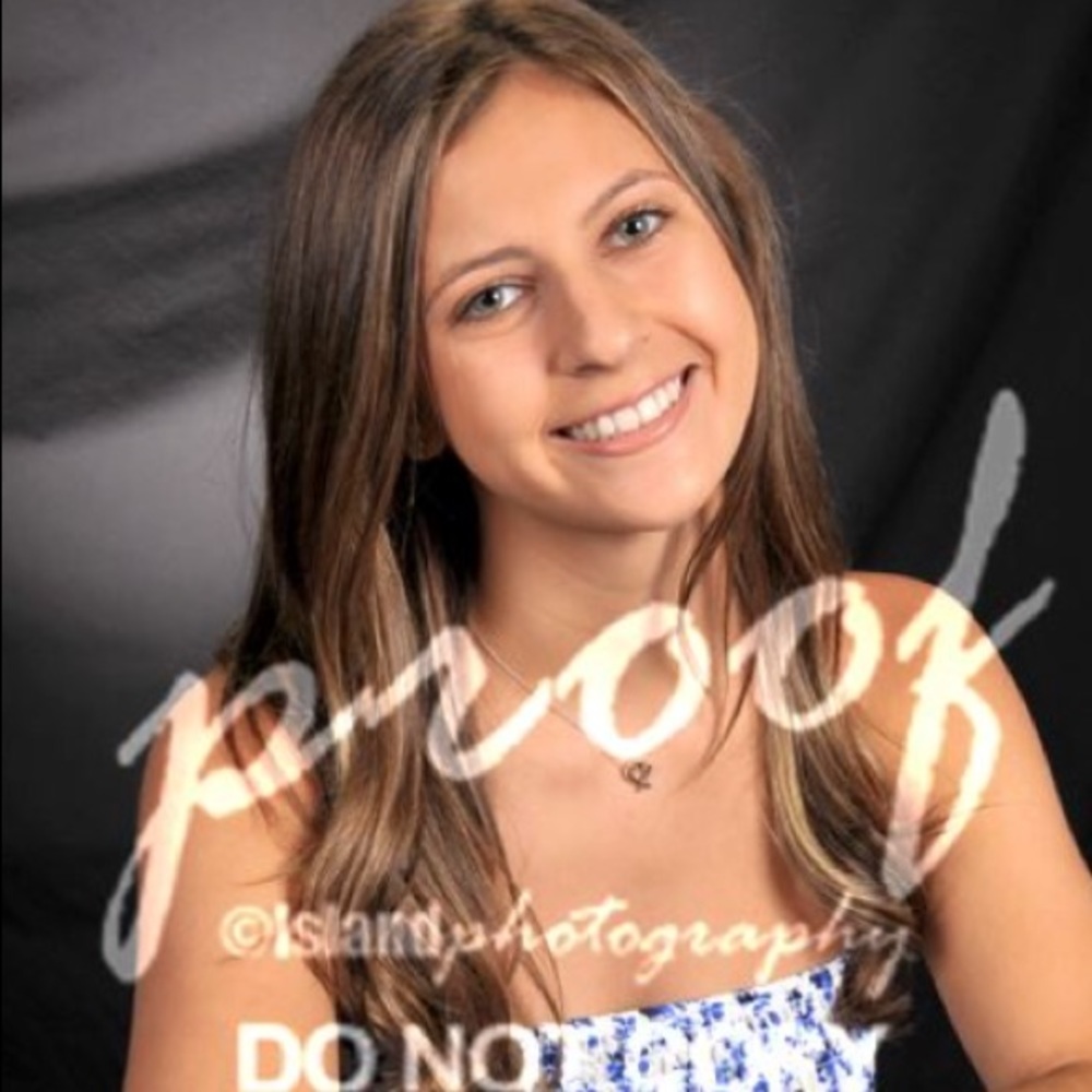 Meet your Posher, Casey